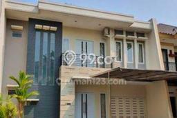 Ready to Use! Premium House LT 198m2 Desain Elegan di Pakuwon City Ready to Use! Premium House LT 198m2 Desain Elegan di Pakuwon City