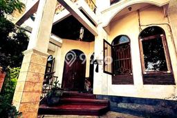 For Sale Hunian Rumah Nyaman 4 KT di Dharma Husada, Surabaya For Sale Hunian Rumah Nyaman 4 KT di Dharma Husada, Surabaya