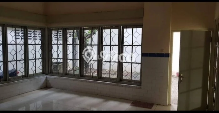 Dijual Rumah Luas Megah Dengan View Cantik di Kendangsari, Surabaya Dijual Rumah Luas Megah Dengan View Cantik di Kendangsari, Surabaya