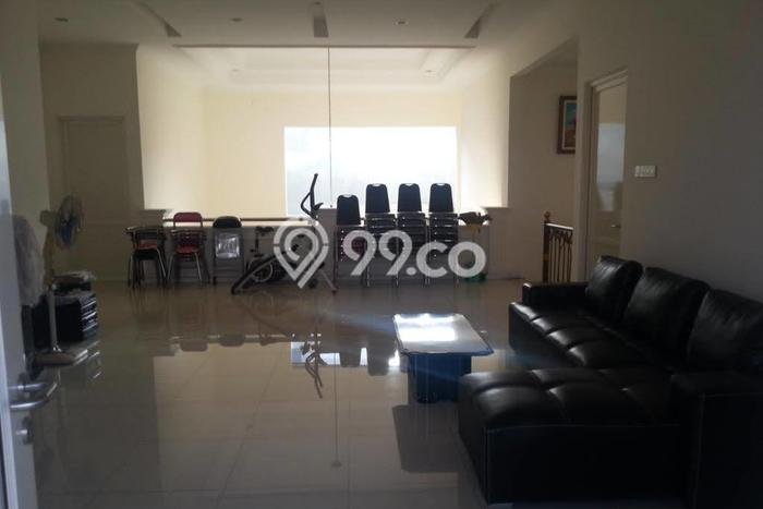 Jual Rumah Luas Megah Dengan View Eksklusif di Galaxy, Surabaya Jual Rumah Luas Megah Dengan View Eksklusif di Galaxy, Surabaya