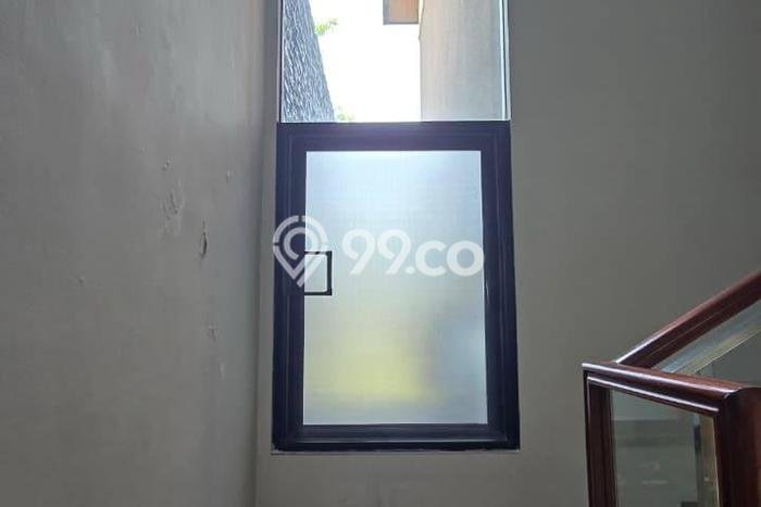 Rumah Mewah LB 350m2 Siap Pakai Desain Elegan di Galaxy, Surabaya Rumah Mewah LB 350m2 Siap Pakai Desain Elegan di Galaxy, Surabaya