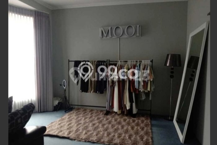 Rumah Mewah Siap Huni LT 264m2 di Mulyorejo, Surabaya Rumah Mewah Siap Huni LT 264m2 di Mulyorejo, Surabaya
