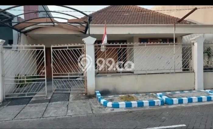 Jual Rumah Mewah Megah Dengan View Cantik di Kendangsari, Surabaya Jual Rumah Mewah Megah Dengan View Cantik di Kendangsari, Surabaya