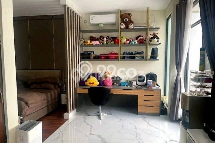 Hot Offer Hunian Mewah Ideal dan Luas di Rungkut, Surabaya Hot Offer Hunian Mewah Ideal dan Luas di Rungkut, Surabaya