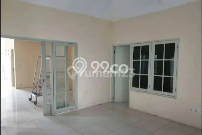 Best Deal Hunian Mewah Ideal dan Luas di Tenggilis Mejoyo, Surabaya Best Deal Hunian Mewah Ideal dan Luas di Tenggilis Mejoyo, Surabaya