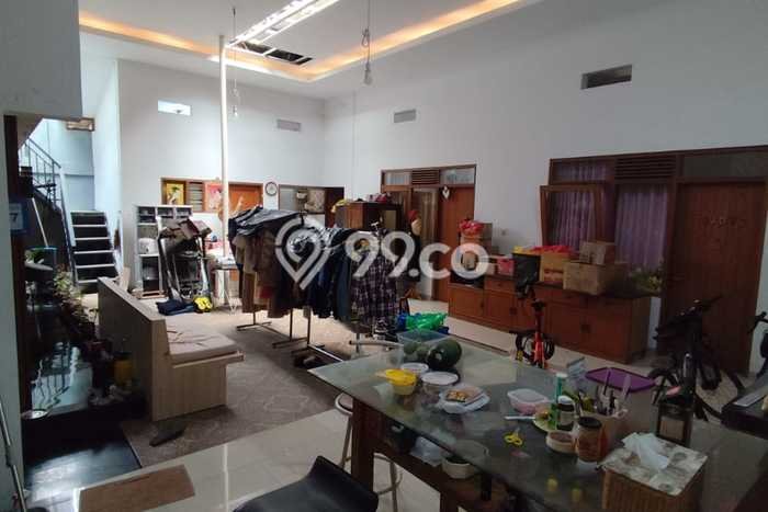 Siap Huni Rumah Mewah 5 Kamar di Bandung Kulon Dekat ke Mana Pun Siap Huni Rumah Mewah 5 Kamar di Bandung Kulon Dekat ke Mana Pun