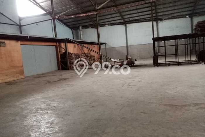 Gudang bagus disewakan di Babakan Ciparay Bandung dengan LB 1500m2 harga sewa terbaik Gudang bagus disewakan di Babakan Ciparay Bandung dengan LB 1500m2 harga sewa terbaik