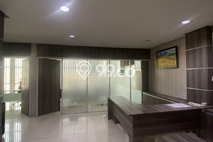 Kantor Usaha Dijual di Kebayoran Lama Jakarta Selatan LT 346m2 & LB 1118m2 Kantor Usaha Dijual di Kebayoran Lama Jakarta Selatan LT 346m2 & LB 1118m2