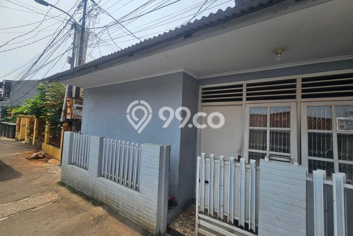 Jual Rumah Favorit Siap Huni LB 80m2 di Makasar, Jakarta Timur Jual Rumah Favorit Siap Huni LB 80m2 di Makasar, Jakarta Timur