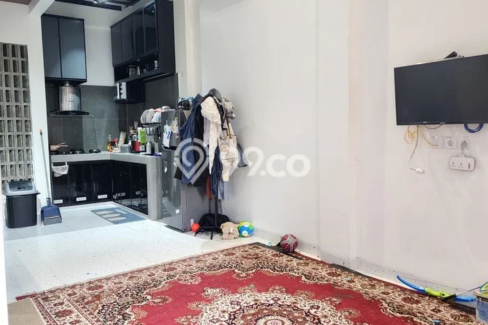 Rumah Strategis Modern Lb 90m2 di Ciputat Timur, Tangerang Selatan Rumah Strategis Modern Lb 90m2 di Ciputat Timur, Tangerang Selatan