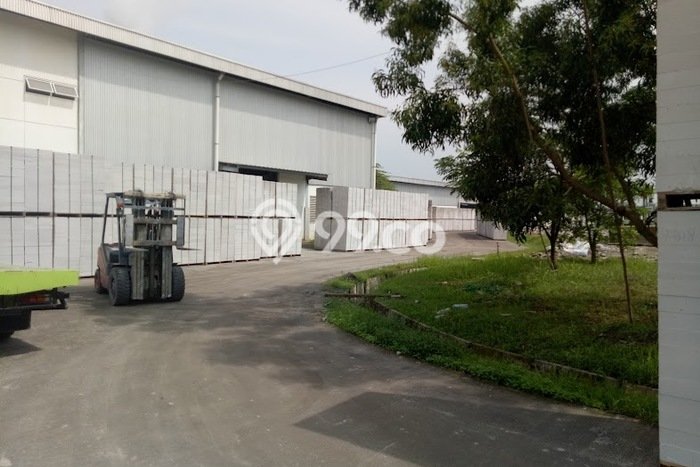 Unit Pabrik Dijual di Bekasi LT 39694m2 & LB 19000m2 Unit Pabrik Dijual di Bekasi LT 39694m2 & LB 19000m2