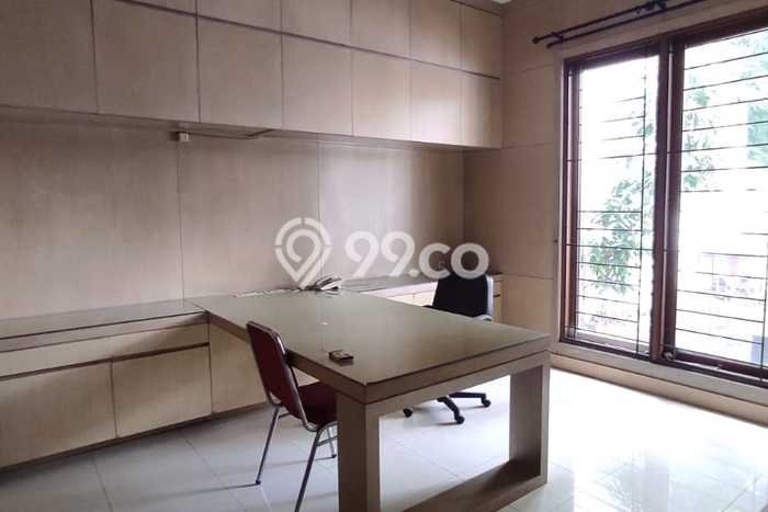 Disewakan Rumah Modern di Kebayoran Baru Harga Rp 550 Juta/ Tahun Disewakan Rumah Modern di Kebayoran Baru Harga Rp 550 Juta/ Tahun