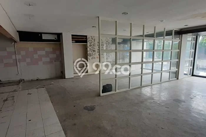 For Rent Ruko di Blok M, Luas 500m², Kawasan Berkembang For Rent Ruko di Blok M, Luas 500m², Kawasan Berkembang