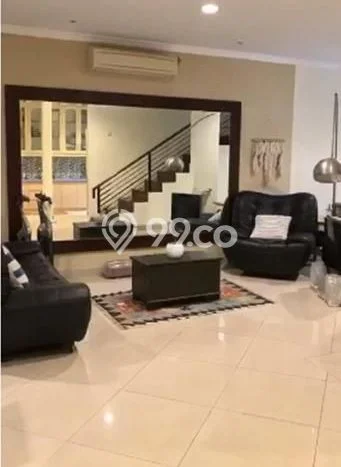 Disewakan! Rumah 3 Kamar Tidur &
2 Kamar Mandi di Pondok Indah, Jakarta Selatan Disewakan! Rumah 3 Kamar Tidur &
2 Kamar Mandi di Pondok Indah, Jakarta Selatan