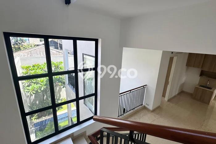 Rumah 5 Kamar Lengkap Disewakan di Kebayoran Baru Harga Kompetitif Rumah 5 Kamar Lengkap Disewakan di Kebayoran Baru Harga Kompetitif