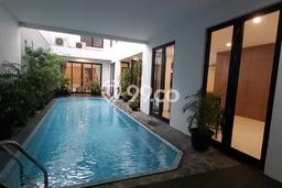 Hunian Minimalis Disewakan di Pondok Indah Jakarta Selatan 4 KT & 4 KM Hunian Minimalis Disewakan di Pondok Indah Jakarta Selatan 4 KT & 4 KM