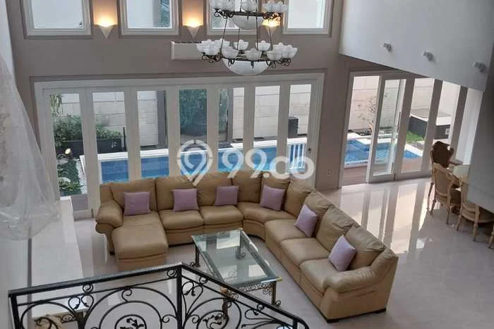 Hunian Modern Disewakan di Pondok Indah Jakarta Selatan 4 KT & 3 KM Hunian Modern Disewakan di Pondok Indah Jakarta Selatan 4 KT & 3 KM