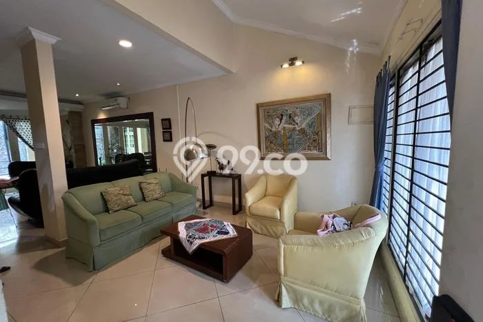 Disewakan! Rumah 3 Kamar Tidur &
2 Kamar Mandi di Pondok Indah, Jakarta Selatan Disewakan! Rumah 3 Kamar Tidur &
2 Kamar Mandi di Pondok Indah, Jakarta Selatan