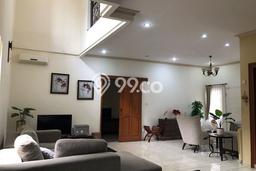 Rumah Mewah LB 270m2 Siap Pakai Desain Elegan di Citraland, Surabaya Rumah Mewah LB 270m2 Siap Pakai Desain Elegan di Citraland, Surabaya