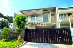 Ready to Use! Luxury House LT 240m2 Desain Modern di Citraland Ready to Use! Luxury House LT 240m2 Desain Modern di Citraland