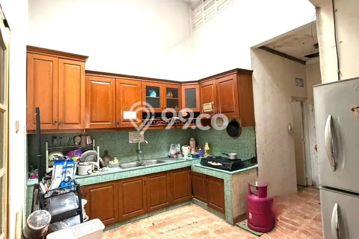 Dijual Rumah Kost di BSD Griya Loka, Tangerang, 7 KT, 3 KM, Bangunan 310m2 Dijual Rumah Kost di BSD Griya Loka, Tangerang, 7 KT, 3 KM, Bangunan 310m2