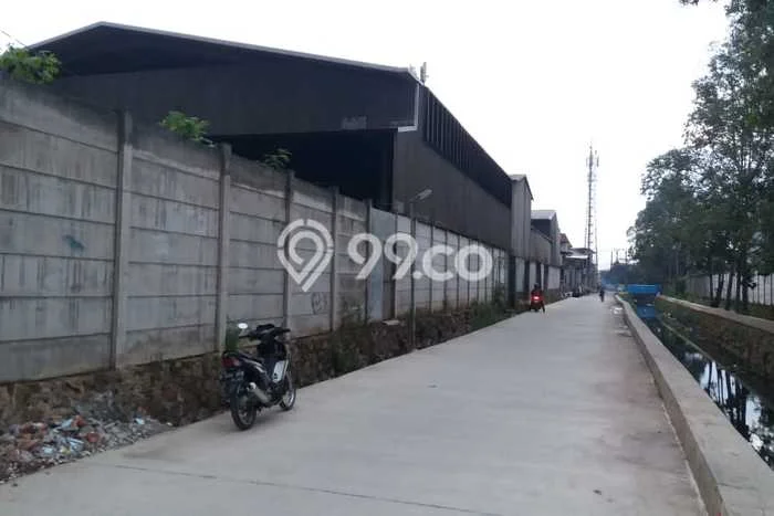 Unit Gudang Dijual di Cipondoh Tangerang Luas Bangunan 1000m2 Unit Gudang Dijual di Cipondoh Tangerang Luas Bangunan 1000m2