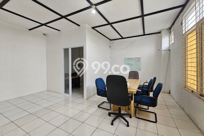 Gudang Kawasan Teluk Naga, Luas 558m², Jalan Utama, Area Strategis Gudang Kawasan Teluk Naga, Luas 558m², Jalan Utama, Area Strategis
