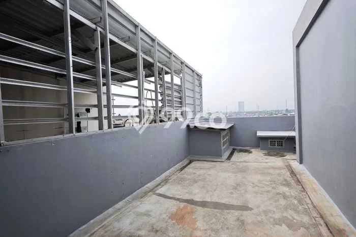 Unit Ruko Paling Strategis di Cipondoh Tangerang dengan LB 236m2 Unit Ruko Paling Strategis di Cipondoh Tangerang dengan LB 236m2