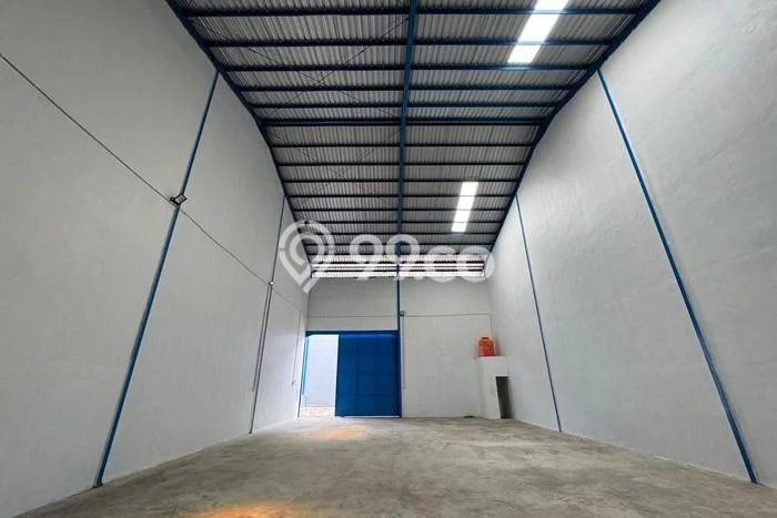 Unit Gudang Paling Strategis di Tangerang Tangerang dengan LB 312m2 Unit Gudang Paling Strategis di Tangerang Tangerang dengan LB 312m2