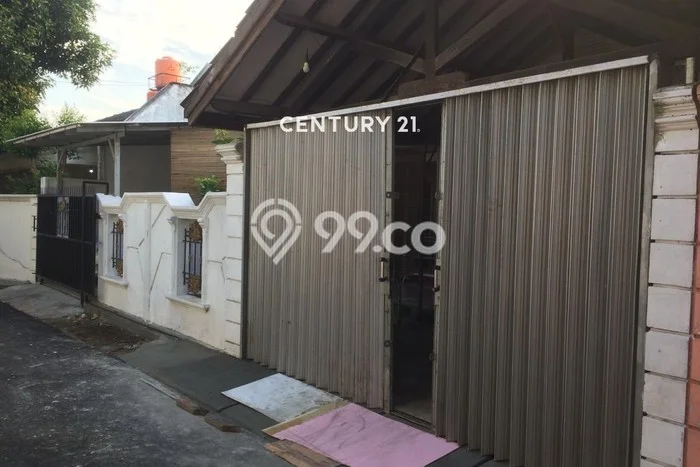 Rumah Luxury Modern Tanpa Renovasi di Cawang Jakarta Timur Rumah Luxury Modern Tanpa Renovasi di Cawang Jakarta Timur