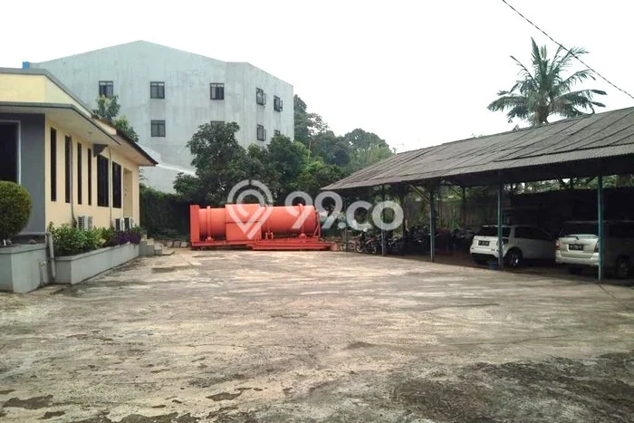 AREA PREMIUM! Kantor di Kramat Jati, Luas 1700m², Lokasi Strategis AREA PREMIUM! Kantor di Kramat Jati, Luas 1700m², Lokasi Strategis