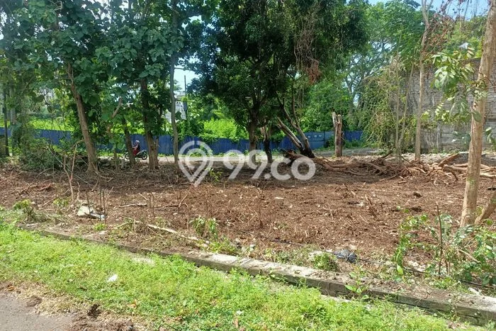 Tanah Komersial di , Luas 250m2m², Akses Mudah Tanah Komersial di , Luas 250m2m², Akses Mudah