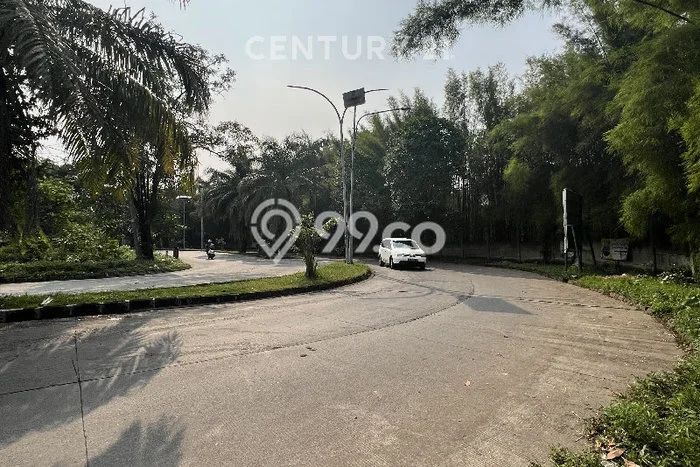 Ready to Use! Luxury House LT 2074m2 Desain Elegan di Cikarang Ready to Use! Luxury House LT 2074m2 Desain Elegan di Cikarang