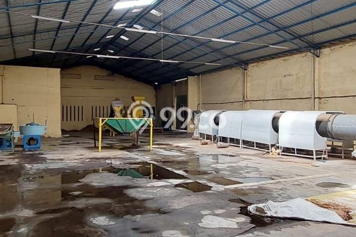 Unit Gudang Paling Strategis di Sukoharjo Sukoharjo dengan LB 2000m2 Unit Gudang Paling Strategis di Sukoharjo Sukoharjo dengan LB 2000m2