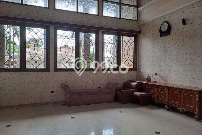 Jarang Ada! Rumah Sewa 8 Kamar Nyaman Siap Huni Turangga Jarang Ada! Rumah Sewa 8 Kamar Nyaman Siap Huni Turangga