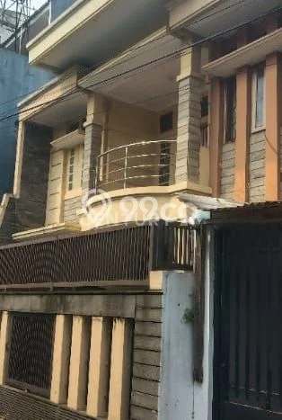 Disewakan! Rumah 3 Kamar Tidur &
2 Kamar Mandi di Pungkur, Bandung Disewakan! Rumah 3 Kamar Tidur &
2 Kamar Mandi di Pungkur, Bandung