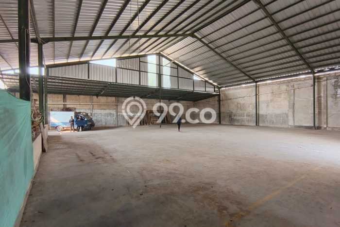 For Rent Gudang Strategis di Cimahi Selatan, Luas 700m², Area Komersial, Jalan Bagus For Rent Gudang Strategis di Cimahi Selatan, Luas 700m², Area Komersial, Jalan Bagus