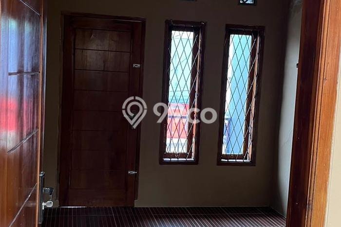 Disewakan! Rumah 4 Kamar Tidur &
2 Kamar Mandi di Cihanjuang, Bandung Disewakan! Rumah 4 Kamar Tidur &
2 Kamar Mandi di Cihanjuang, Bandung