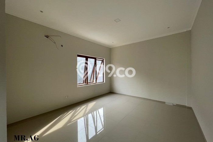 Hunian Elit LB 400m2 Siap Pakai Desain Elegan di Cibubur, Jakarta Timur Hunian Elit LB 400m2 Siap Pakai Desain Elegan di Cibubur, Jakarta Timur