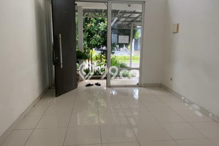Dijual Hunian Rumah Terawat 2 KT di Cibubur, Jakarta Timur Dijual Hunian Rumah Terawat 2 KT di Cibubur, Jakarta Timur