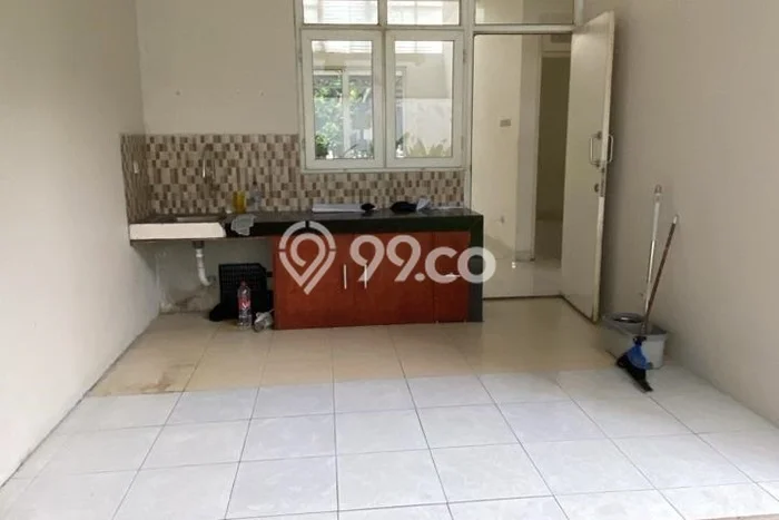 Dijual Hunian Rumah Terawat 2 KT di Cibubur, Jakarta Timur Dijual Hunian Rumah Terawat 2 KT di Cibubur, Jakarta Timur