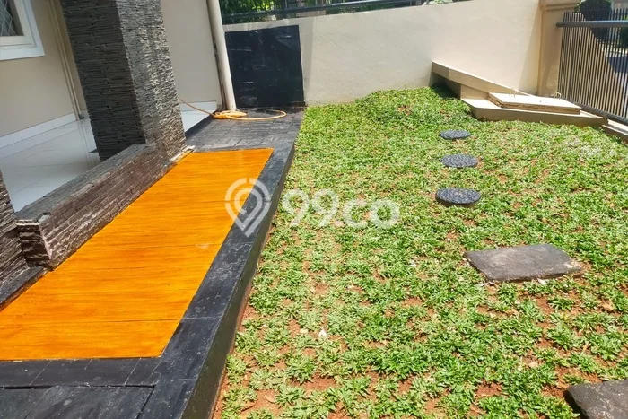 Rumah Minimalis LB/LT 300m2/200m2 Siap Huni Area Cibubur, Jakarta Timur Rumah Minimalis LB/LT 300m2/200m2 Siap Huni Area Cibubur, Jakarta Timur