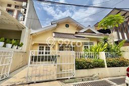 Jual Rumah Mewah Elegan Dengan View Cantik di Bintaro, Tangerang Selatan Jual Rumah Mewah Elegan Dengan View Cantik di Bintaro, Tangerang Selatan