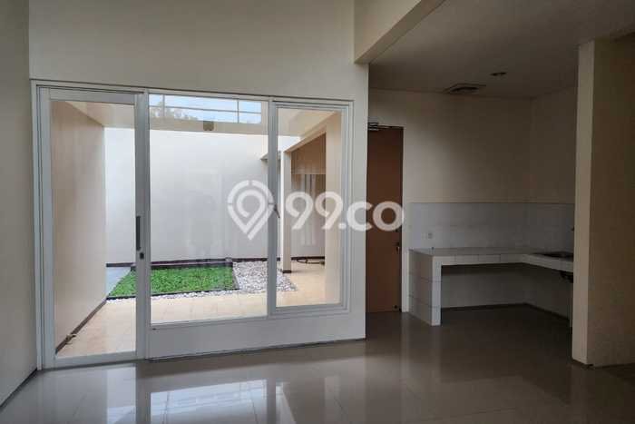 Rumah Kontrakan Surabaya LT 162m2 LB 110m2 Kawasan Citraland Rumah Kontrakan Surabaya LT 162m2 LB 110m2 Kawasan Citraland