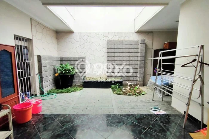 Rumah Mewah Dijual LT 302m2 di Tidar, Malang Rumah Mewah Dijual LT 302m2 di Tidar, Malang