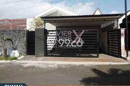 Rumah Mewah LB 250m2 Siap Pakai Desain Elegan di Tidar, Malang Rumah Mewah LB 250m2 Siap Pakai Desain Elegan di Tidar, Malang