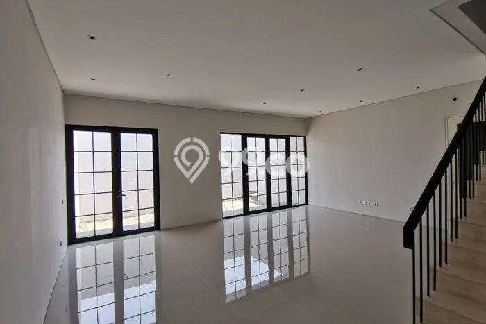 Jual Rumah Luas Elegan Dengan View Cantik di Tidar, Malang Jual Rumah Luas Elegan Dengan View Cantik di Tidar, Malang