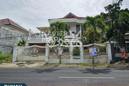 Jual Rumah Luas Elegan Dengan View Cantik di Tidar, Malang Jual Rumah Luas Elegan Dengan View Cantik di Tidar, Malang