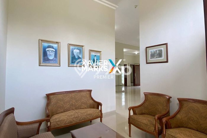 Rumah Mewah LB 200m2 Siap Pakai Desain Elegan di Villa Puncak Tidar, Malang Rumah Mewah LB 200m2 Siap Pakai Desain Elegan di Villa Puncak Tidar, Malang