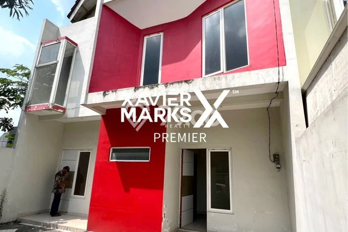 Rumah Elit Modern Tanpa Renovasi di Soekarno Hatta Malang Rumah Elit Modern Tanpa Renovasi di Soekarno Hatta Malang